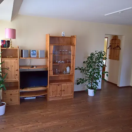 Geräumige 3-zimmer In Ruhiger Lage Apartment